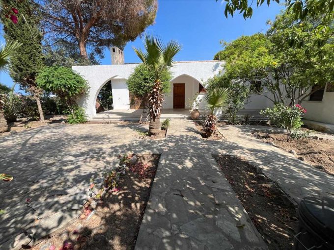 E1281 – Edremit – West of Kyrenia