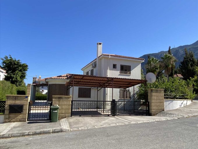 LP524 – Lapta – West of Kyrenia